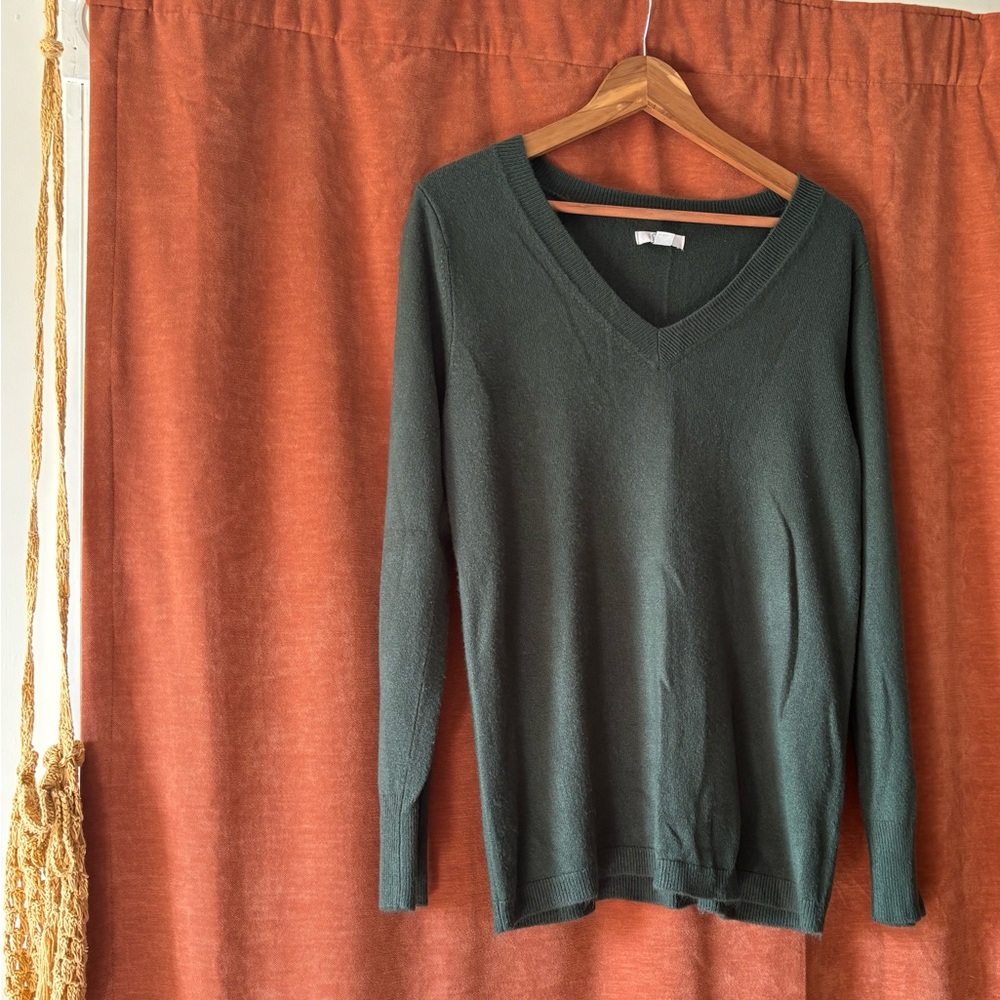 Croft & Barrow Dark Green V-Neck Sweater
